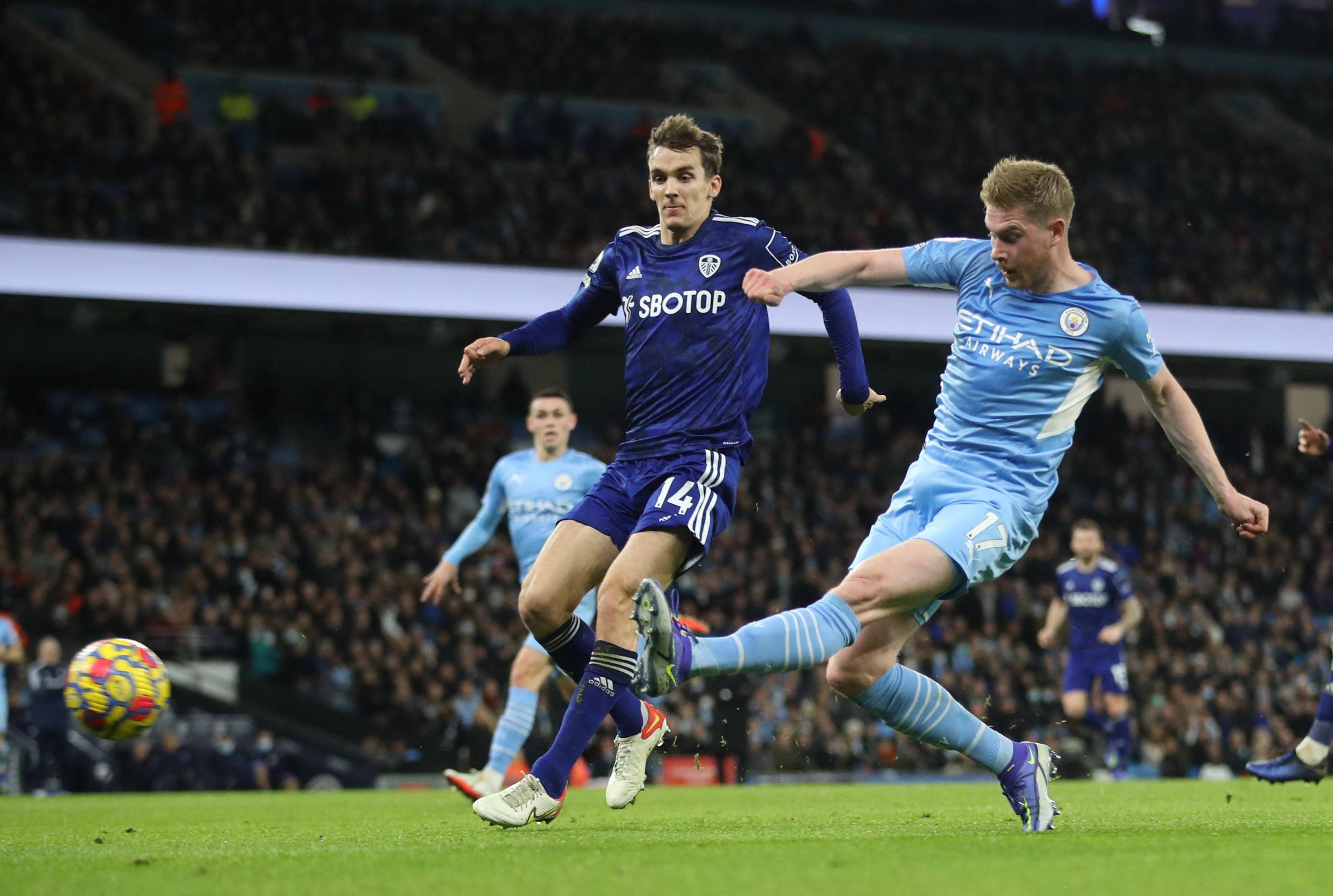 中场防守的 中场防守的